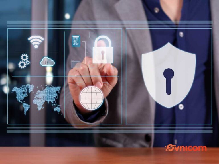 persona tocando íconos virtuales, fortinet sd-wan, redes sd wan